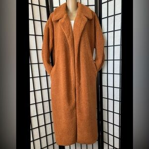 SHEIN ELEGANT LONG TEDDY 🧥 COAT | LARGE |
WORN ONCE ONLY!!!